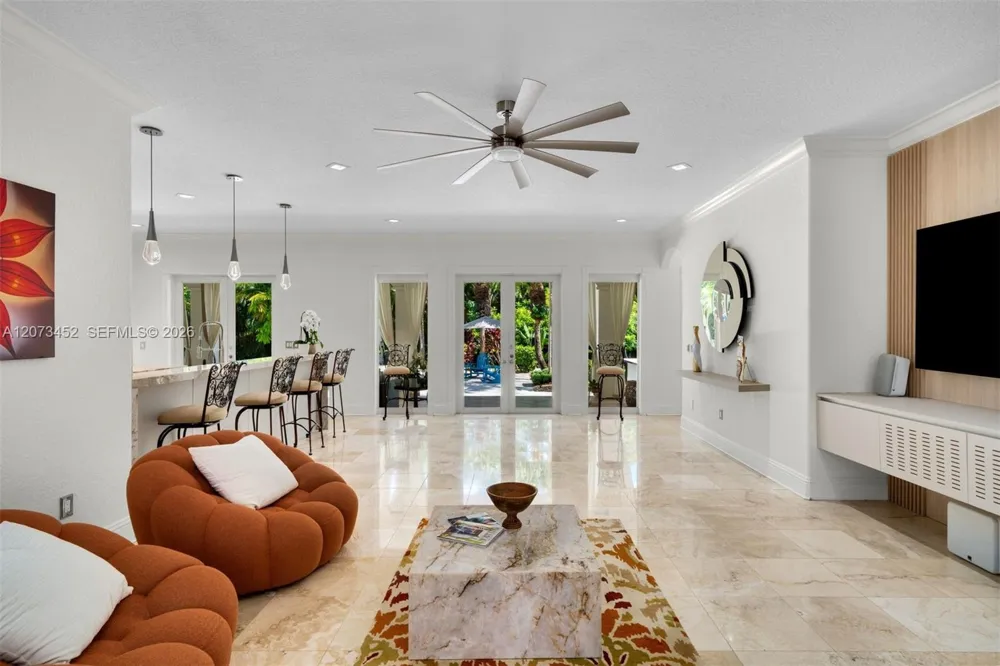 6235 Rolling Road Dr Pinecrest, FL 33156