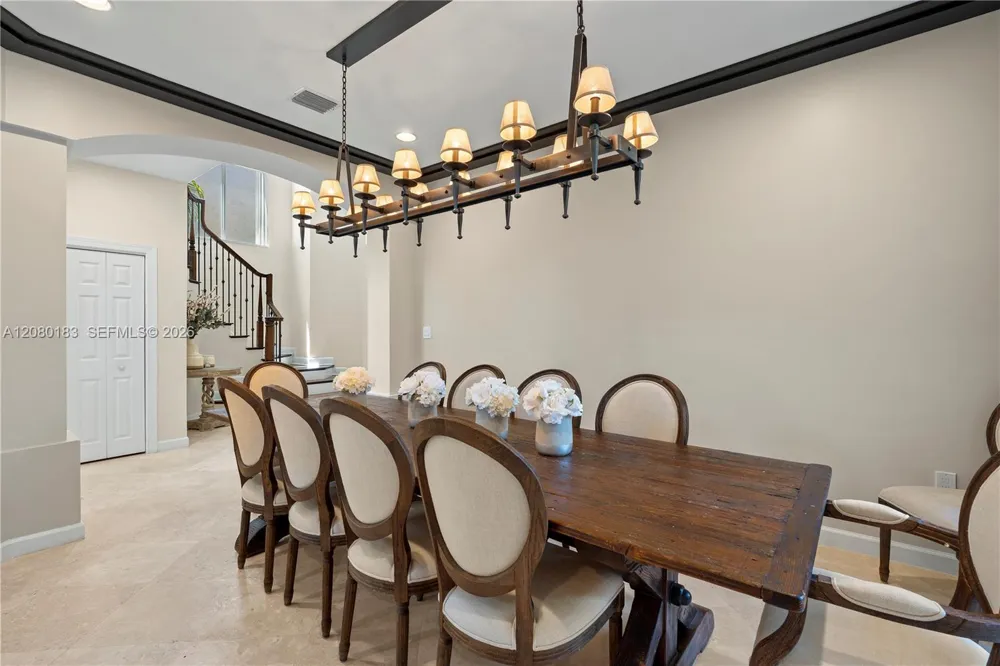 19473 38th Ct Sunny Isles Beach, FL 33160