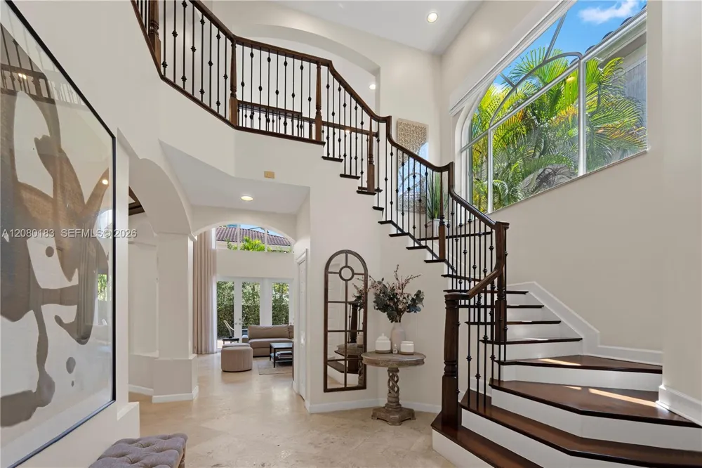 19473 38th Ct Sunny Isles Beach, FL 33160