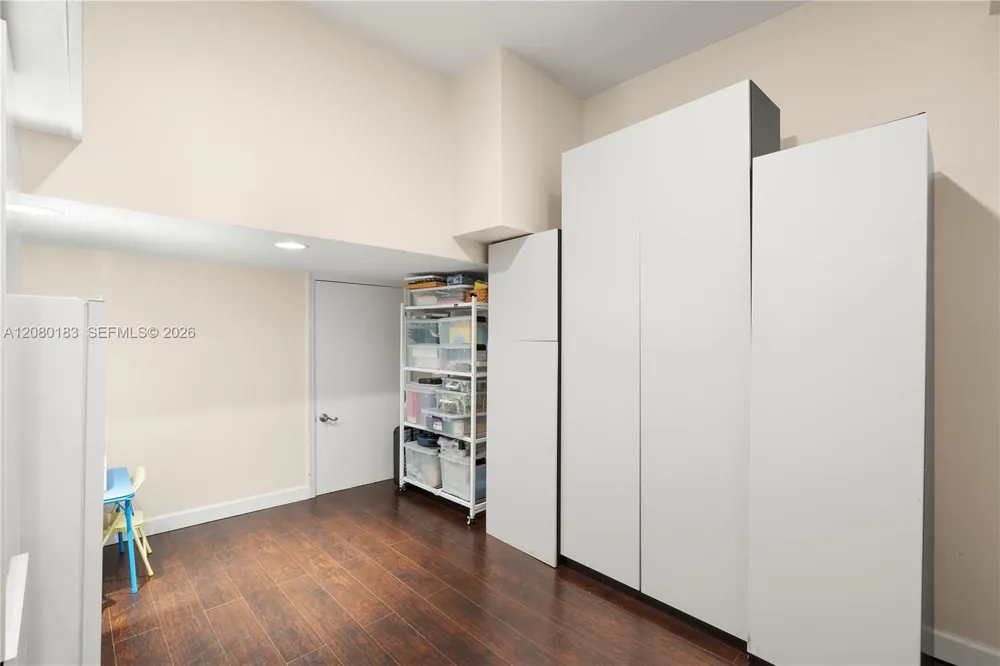 19473 38th Ct Sunny Isles Beach, FL 33160