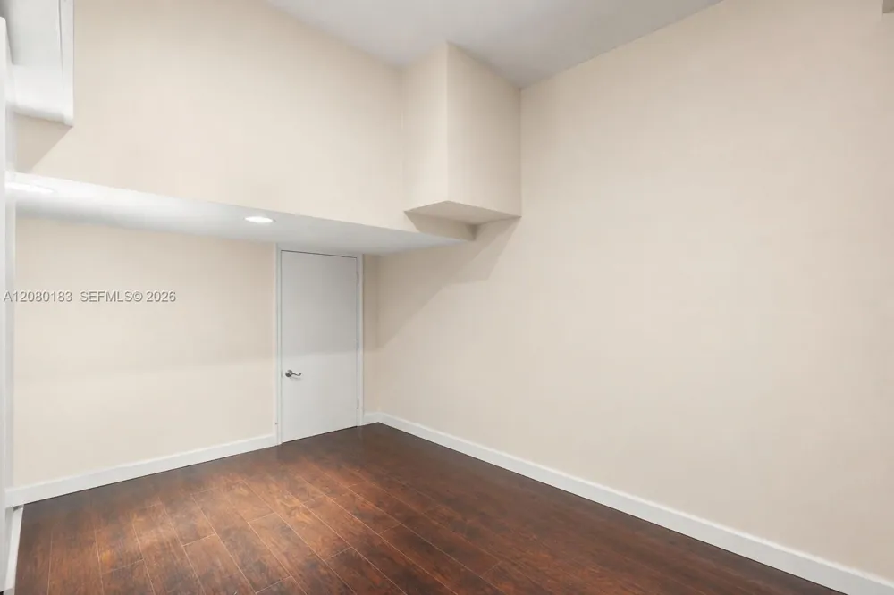 19473 38th Ct Sunny Isles Beach, FL 33160