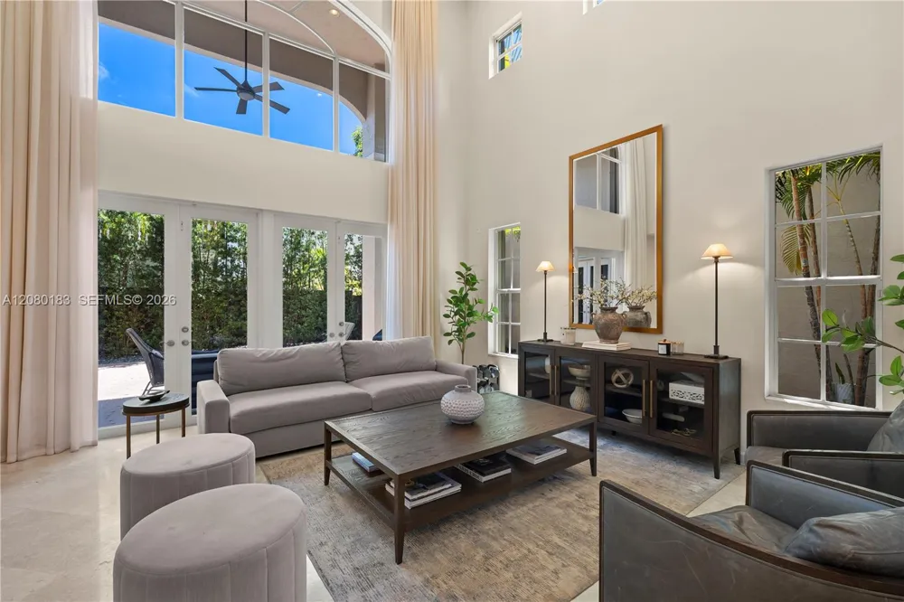 19473 38th Ct Sunny Isles Beach, FL 33160