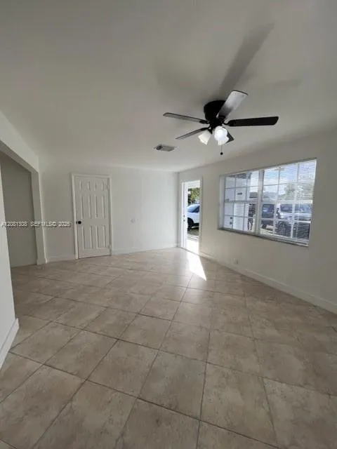 43 Newton Rd #0 West Park, FL 33023