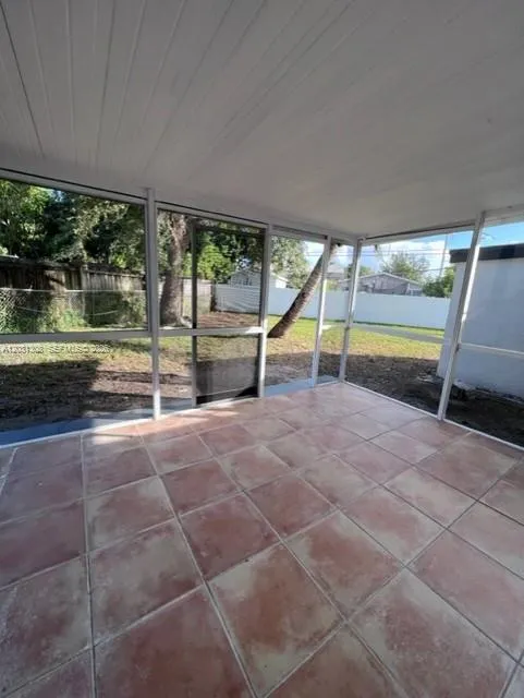 43 Newton Rd #0 West Park, FL 33023