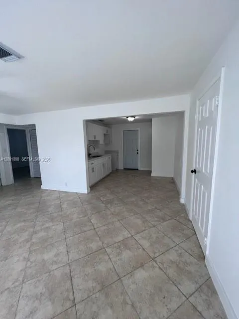 43 Newton Rd #0 West Park, FL 33023