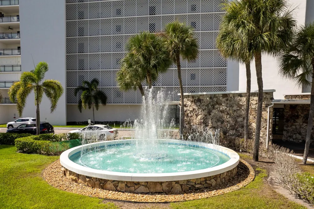 336 GOLFVIEW ROAD #708 North Palm Beach, FL 33408