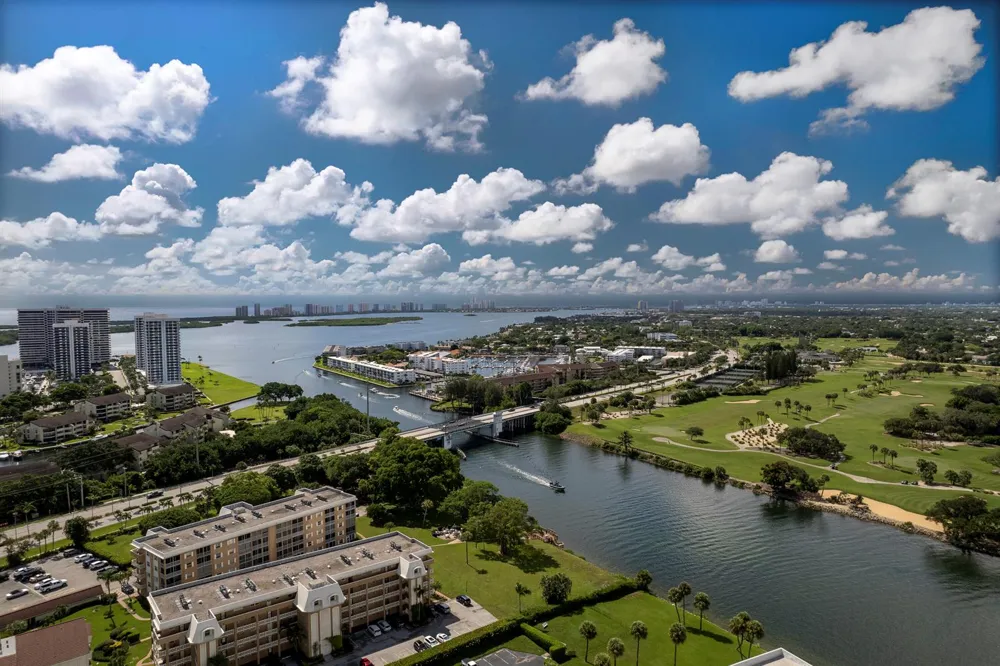 336 GOLFVIEW ROAD #708 North Palm Beach, FL 33408