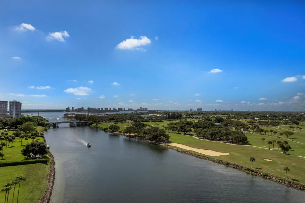336 GOLFVIEW ROAD #708 North Palm Beach, FL 33408