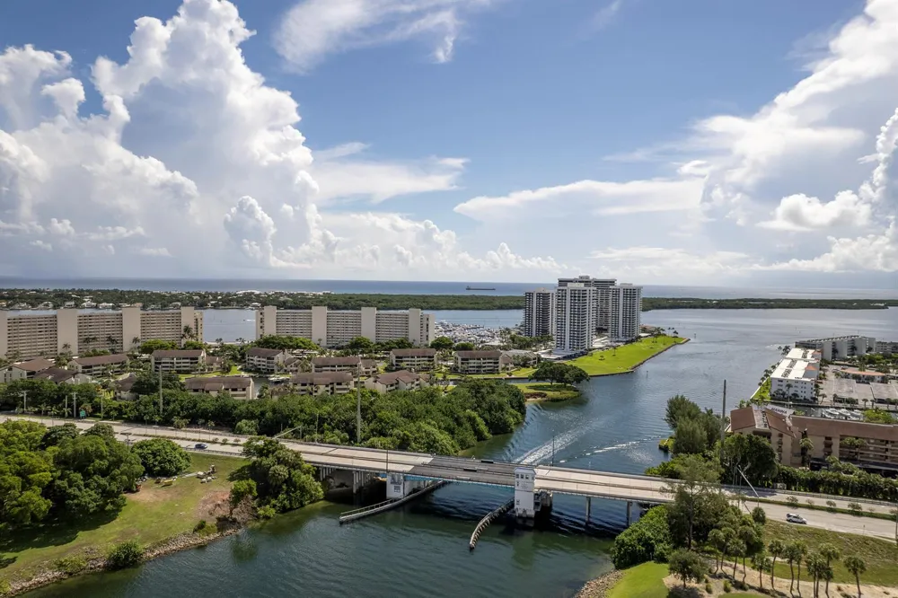 336 GOLFVIEW ROAD #708 North Palm Beach, FL 33408