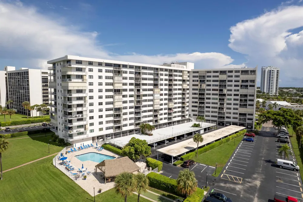 336 GOLFVIEW ROAD #708 North Palm Beach, FL 33408