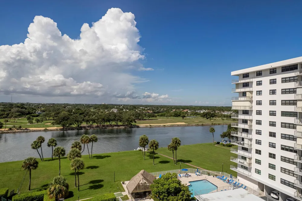 336 GOLFVIEW ROAD #708 North Palm Beach, FL 33408