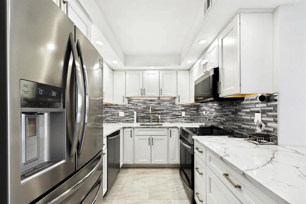 336 GOLFVIEW ROAD #708 North Palm Beach, FL 33408
