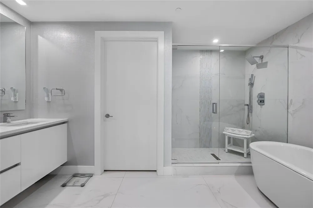 730 OCEAN BOULEVARD #1501 Pompano Beach, FL 33062