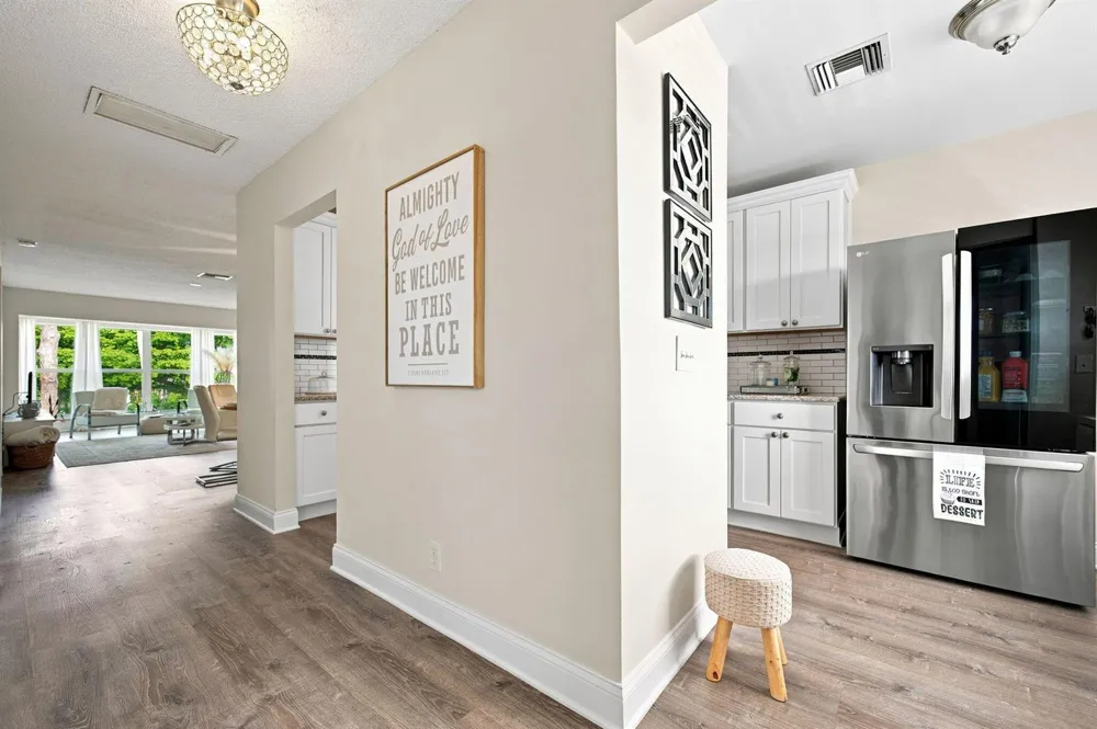 1121 CACTUS TERRACE #203 Delray Beach, FL 33445