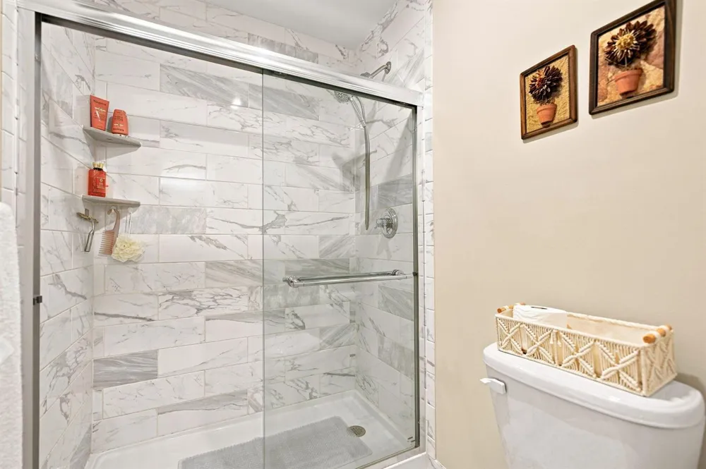1121 CACTUS TERRACE #203 Delray Beach, FL 33445