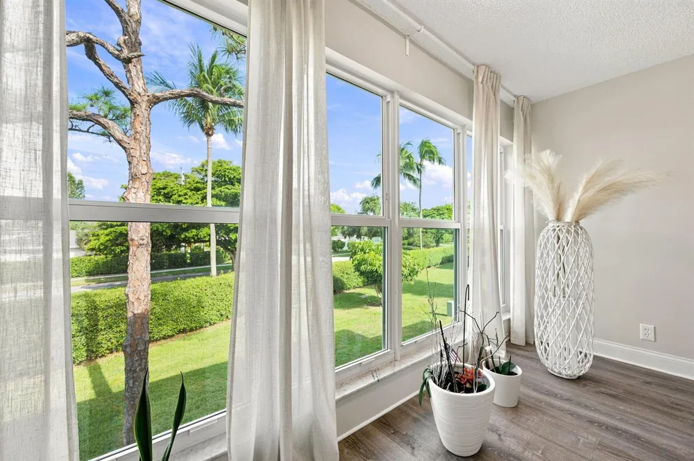 1121 CACTUS TERRACE #203 Delray Beach, FL 33445