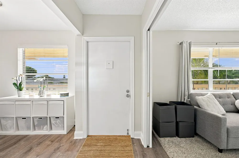 1121 CACTUS TERRACE #203 Delray Beach, FL 33445