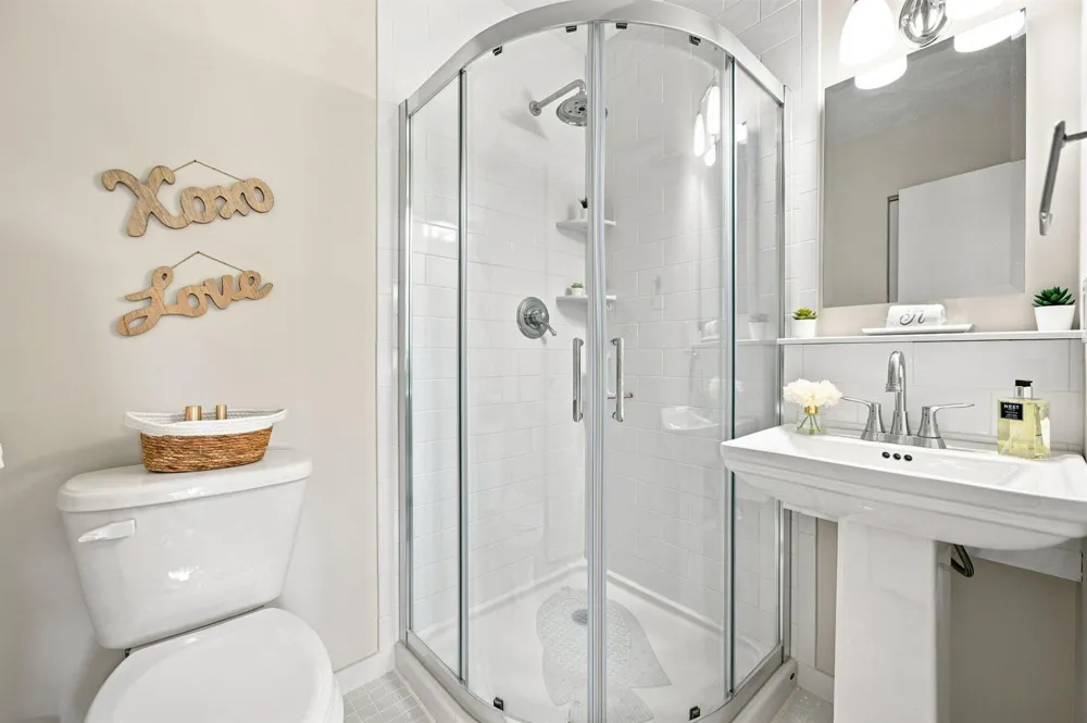 1121 CACTUS TERRACE #203 Delray Beach, FL 33445