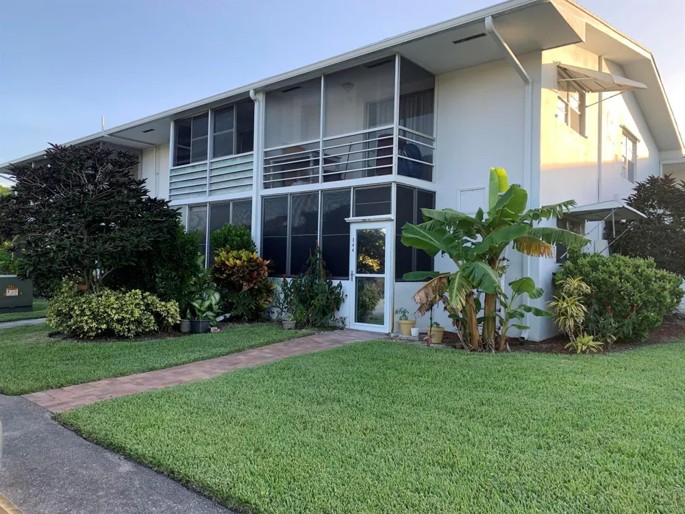 344 Norwich O West Palm Beach, FL 33417