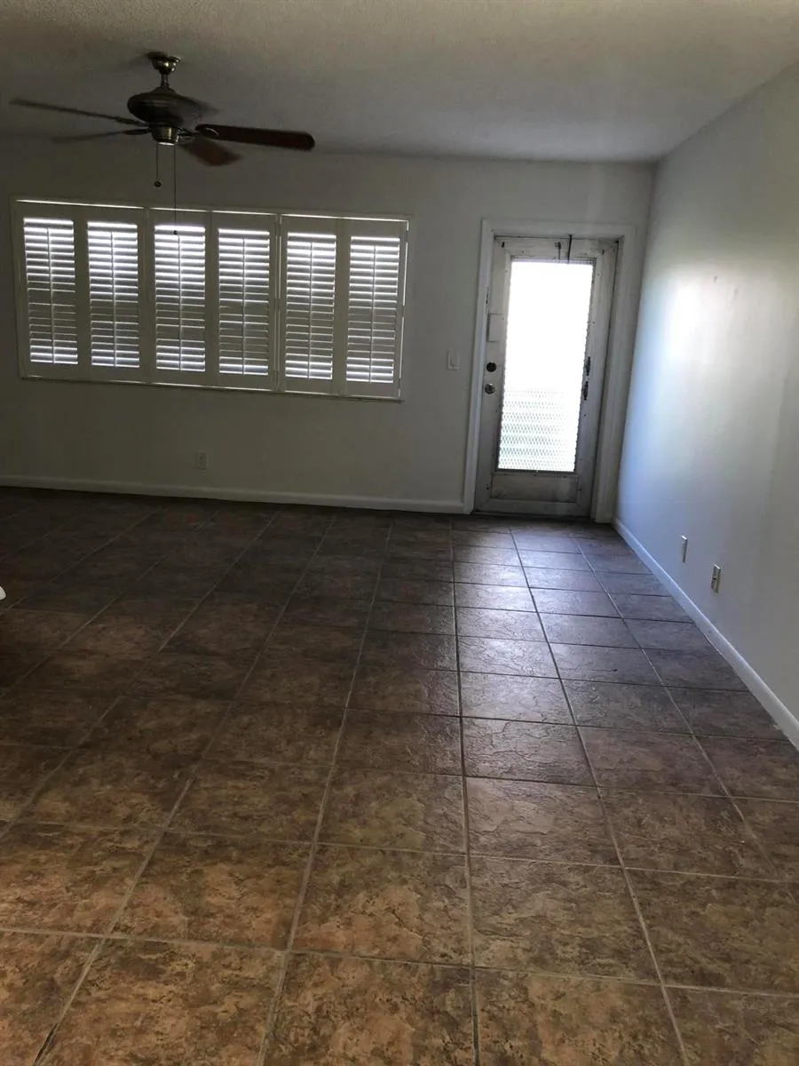 344 Norwich O West Palm Beach, FL 33417