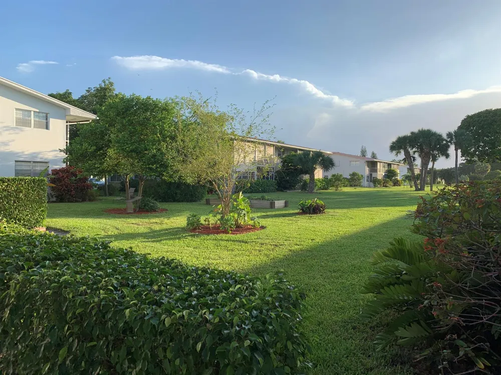 344 Norwich O West Palm Beach, FL 33417