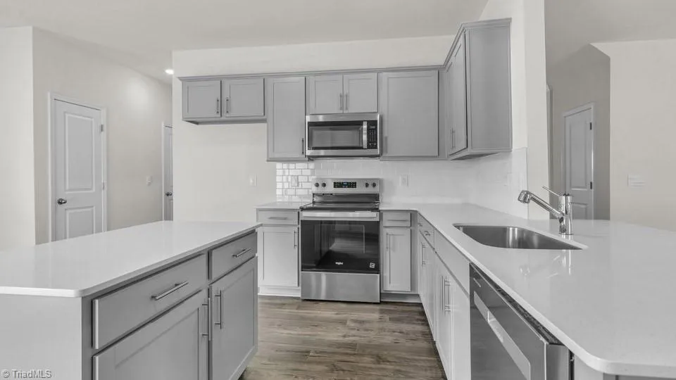 4801 Reedy Creek Farm Circle Greensboro, NC 27405
