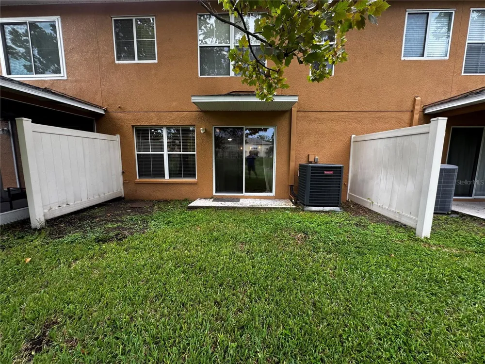 10851 KENSINGTON PARK AVENUE Riverview, FL 33578