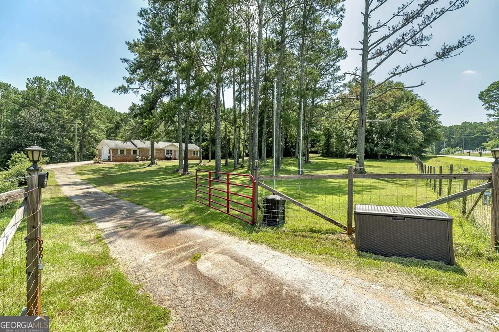 2450 McGarity RD McDonough, GA 30252
