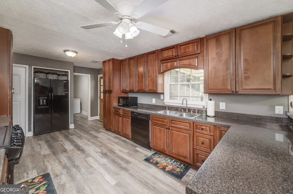 2450 McGarity RD McDonough, GA 30252
