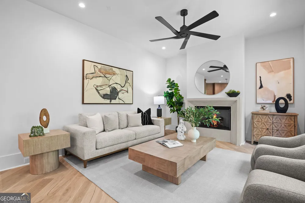 4132 Haverhill DR NE Atlanta, GA 30342