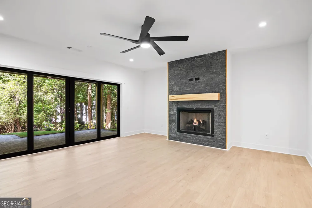 4132 Haverhill DR NE Atlanta, GA 30342