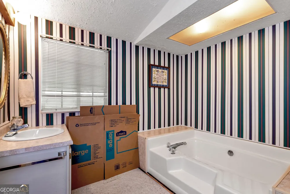 73 Mahaffey ST Jefferson, GA 30549