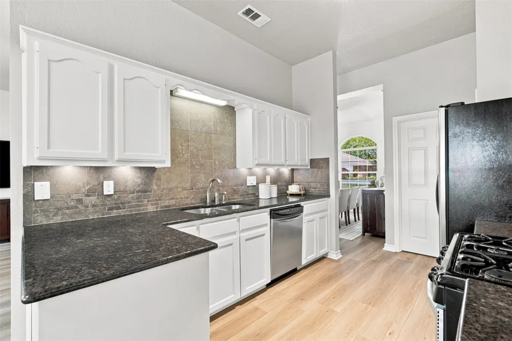 1010 Rocky Creek Drive Pflugerville, TX 78660