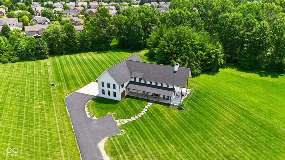 12352 Hoosier Road Fishers, IN 46037