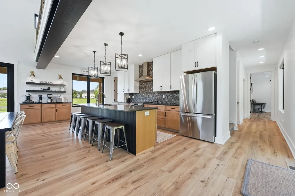 12352 Hoosier Road Fishers, IN 46037