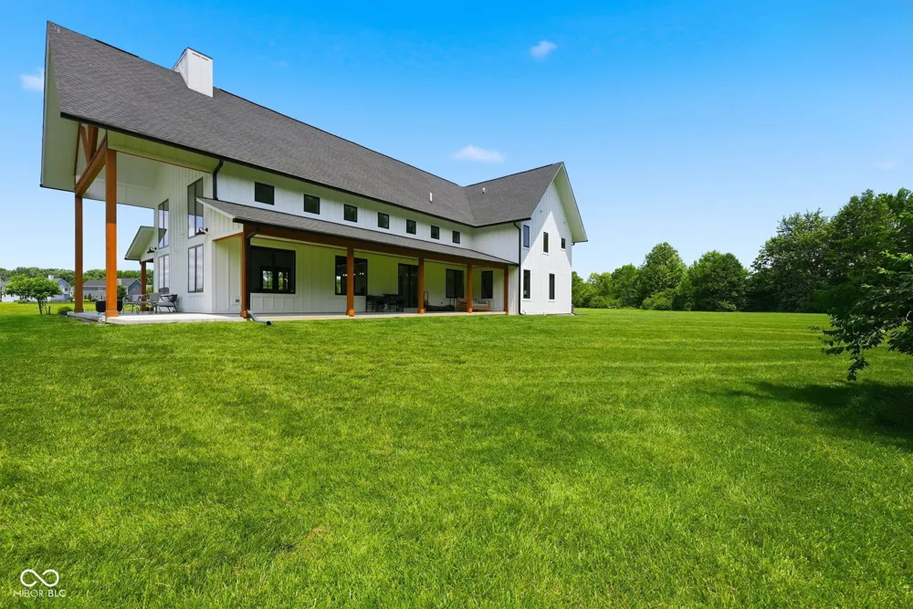 12352 Hoosier Road Fishers, IN 46037