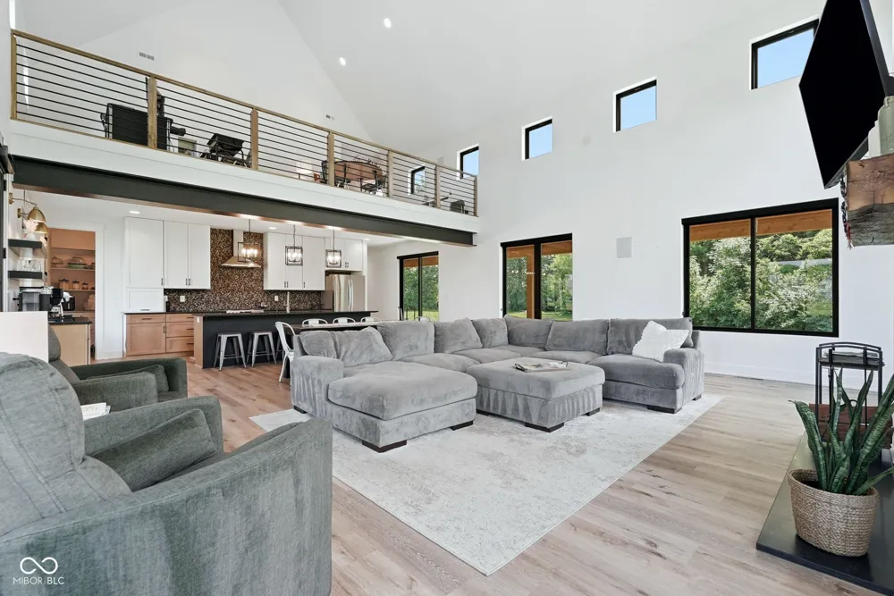 12352 Hoosier Road Fishers, IN 46037