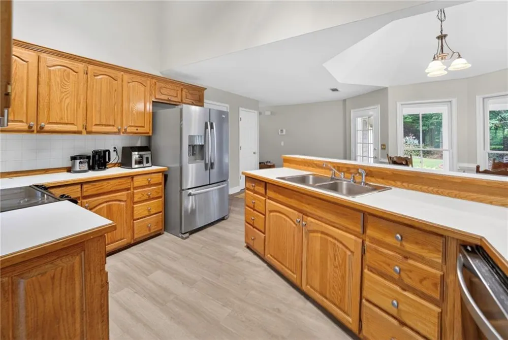 1650 Peachcrest Drive Lawrenceville, GA 30043