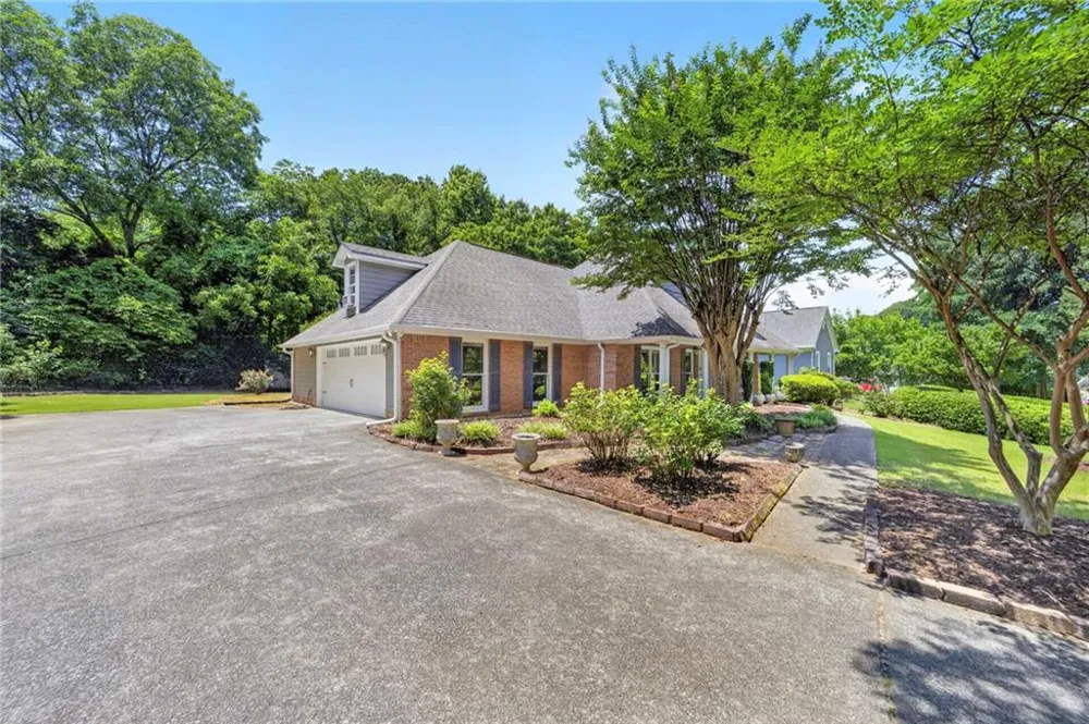 1650 Peachcrest Drive Lawrenceville, GA 30043