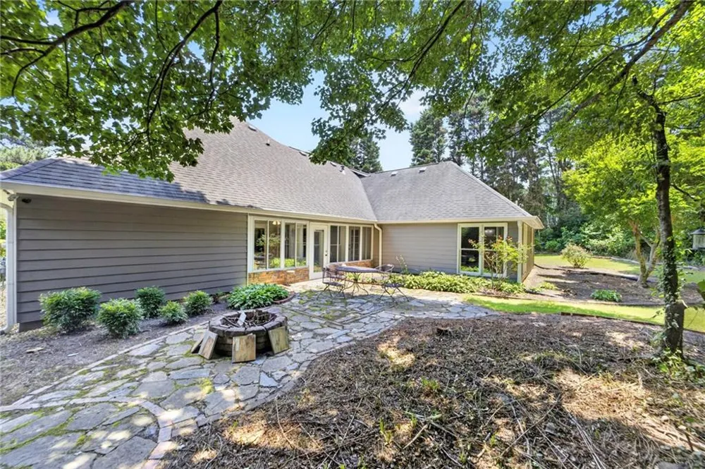 1650 Peachcrest Drive Lawrenceville, GA 30043