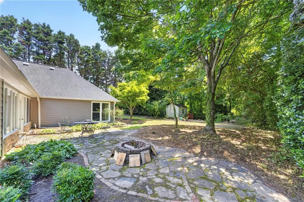 1650 Peachcrest Drive Lawrenceville, GA 30043