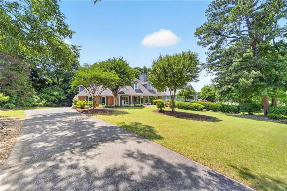 1650 Peachcrest Drive Lawrenceville, GA 30043