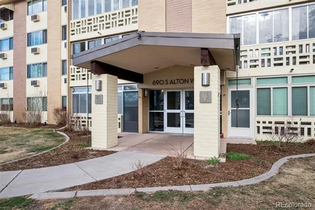 690 S Alton Way #6C Denver, CO 80247