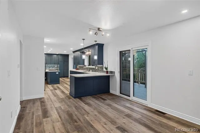 10562 E Maplewood Drive Englewood, CO 80111