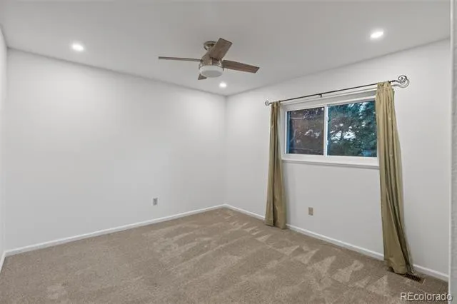 10562 E Maplewood Drive Englewood, CO 80111
