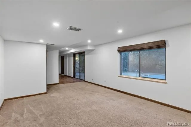 10562 E Maplewood Drive Englewood, CO 80111