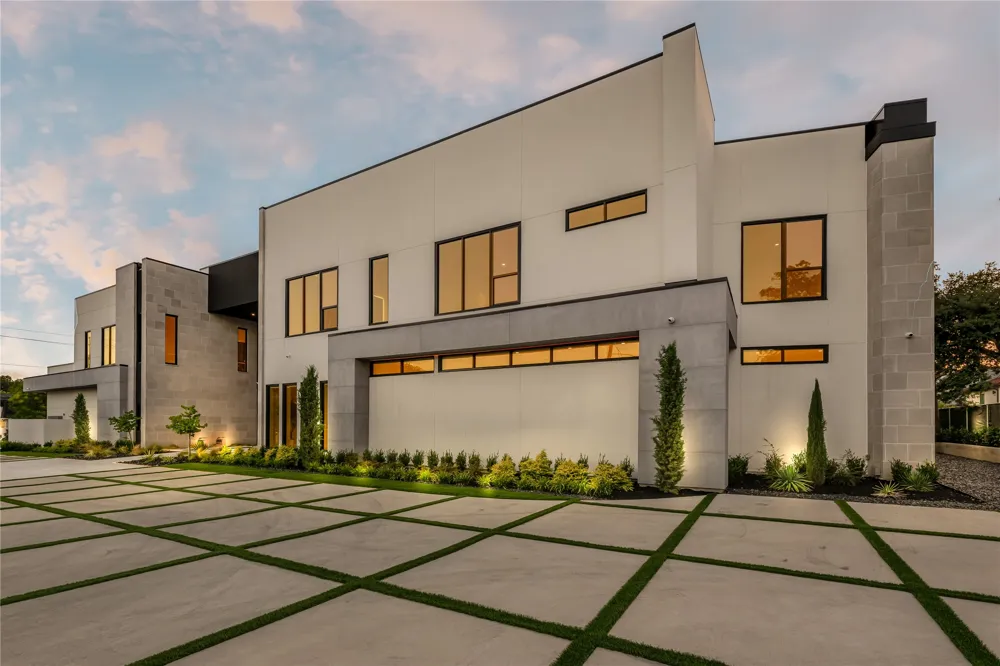 10011 Lennox Lane Dallas, TX 75229