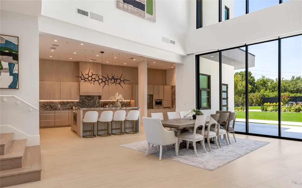 10011 Lennox Lane Dallas, TX 75229