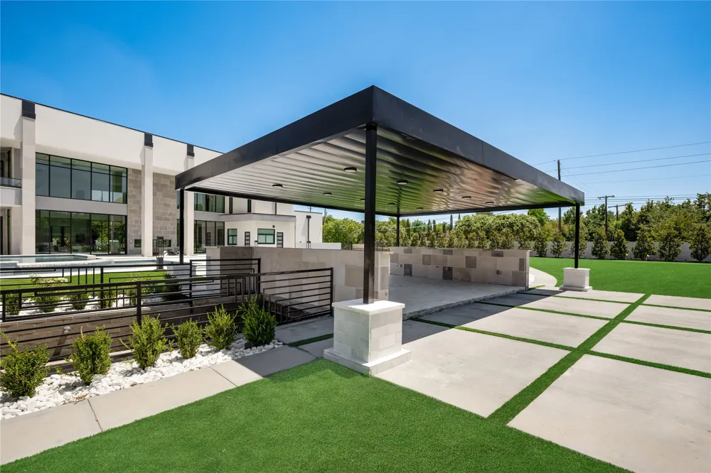 10011 Lennox Lane Dallas, TX 75229