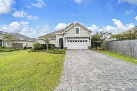 1186 Eisenhower Circle